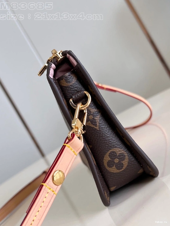 Lexington VUITTON Pouch-21.5*13*4.5CM LOUIS 0713